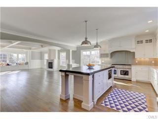 545 Benson Rd, Fairfield, CT 06824-5133