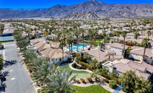 57389 Via Vis, La Quinta CA  92253-5033 exterior