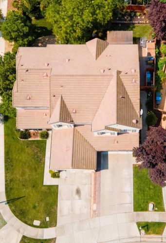 8811 Zinnia St, Gilroy, CA 95020-7561