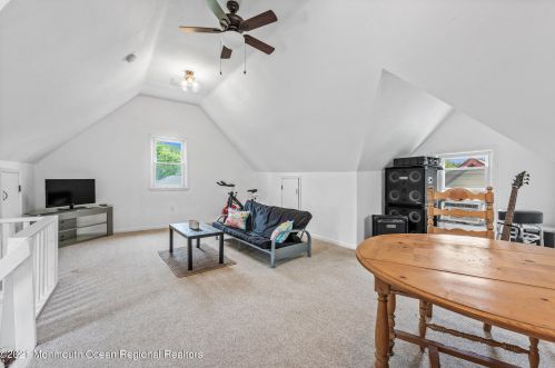 266 Spring St, Tinton Falls NJ  07701-2231 exterior