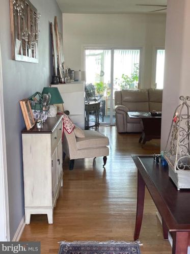 10 Kingston Ter, Slaughter Beach, DE 19963-4168