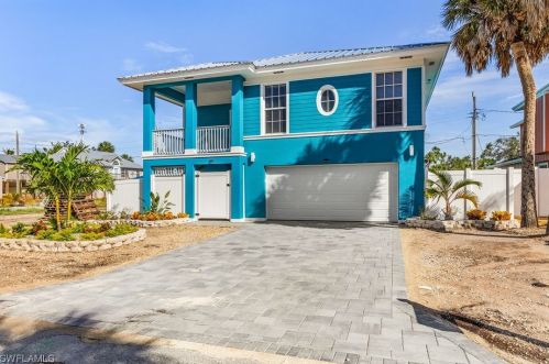 155 Jefferson St, Fort Myers Beach, FL 33931-3717