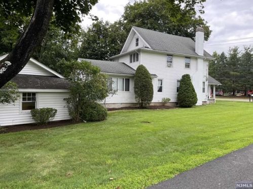 96 Allendale Rd, Upper Saddle River NJ  07458-3059 exterior