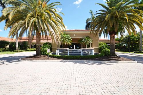 11652 Castellon Ct, Boynton Beach FL  33437-4085 exterior