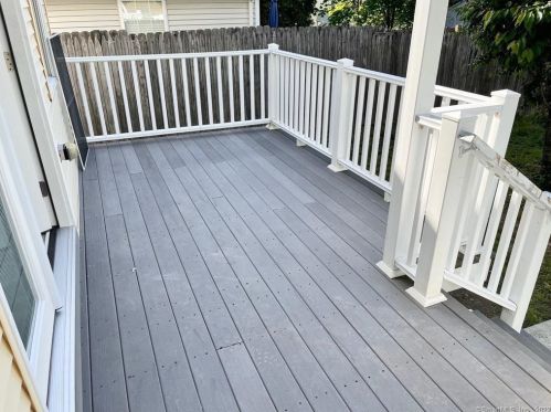 79 Botsford Ave, Milford CT  06460-5852 exterior