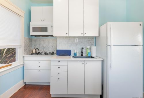 2129 B St, San Diego CA 92102-1848 exterior