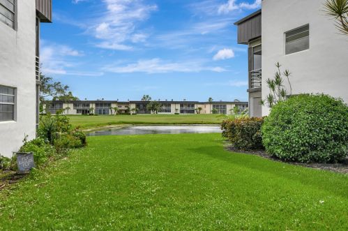 972 Normandy U, Delray Beach FL  33484-7942 exterior