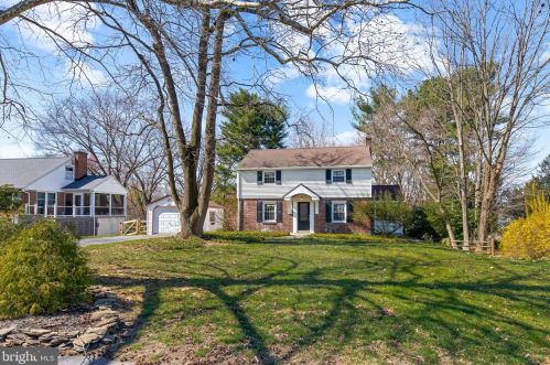 251 Primrose Ave, Lancaster PA  17601-3820 exterior