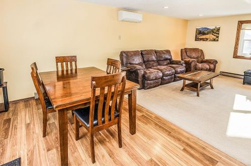 2881 Red Oak Cir, Monticello, MN 55362-9573