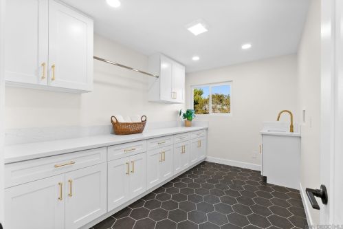2216 Silver Peak Pl, Encinitas CA  92024-3145 exterior