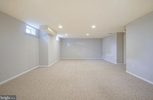 7 Westbury Dr, Berlin Boro NJ  08009-9681 exterior