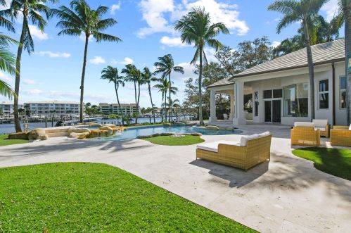 2270 Wilsee Rd, West Palm Beach FL  33410-2016 exterior