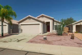 22015 35th Dr, Glendale, AZ 85310-5024