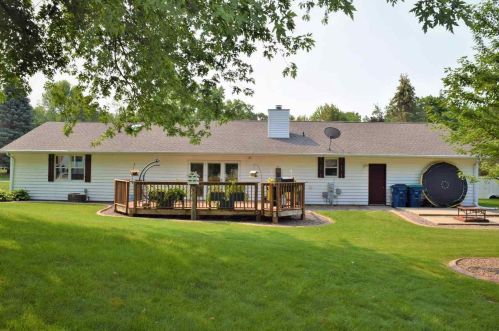 2681 Oak Park Dr, Green Bay, WI 54311-6527