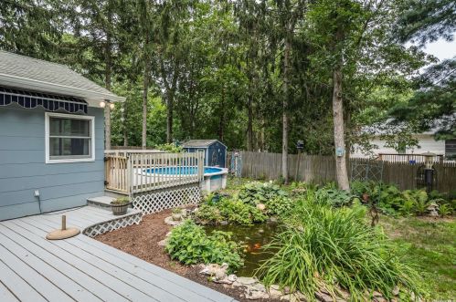 27 Forest Trl, Panamoka NY  11961-2200 exterior