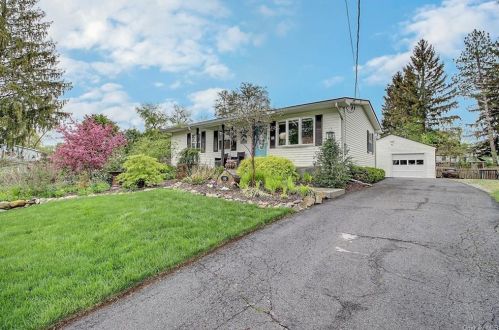 88 Wickham Dr, Warwick, NY 10990-2108
