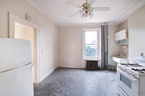 5 Eastman Ter, Poughkeepsie NY  exterior