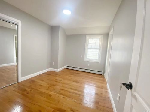 101-24 111th St, Jamaica NY  11418-1638 exterior