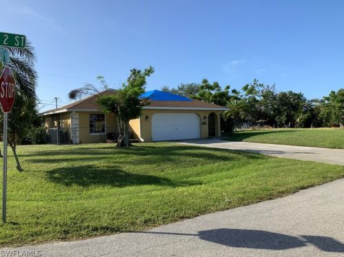 410 2nd St, Cape Coral, FL 33990-1037