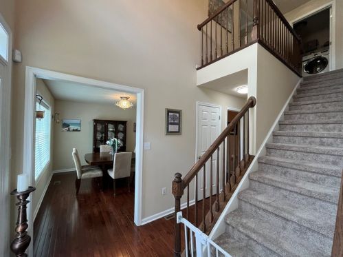 525 Callie Ct, West Newton, PA 15089-2816