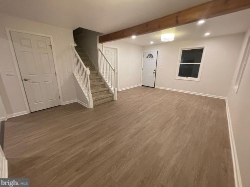 70 Lakeside Dr, Collegeville PA  19426-4109 exterior