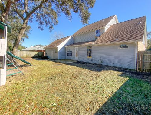 2813 Arnold Palmer Ct, Shalimar FL  32579-2238 exterior