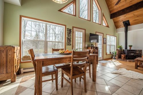 23 Jackson Rdg Rd, Danbury NH  03230-4147 exterior