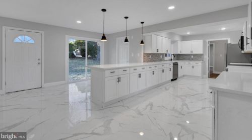 83 Hamilton Ln, Willingboro NJ  08046-1704 exterior