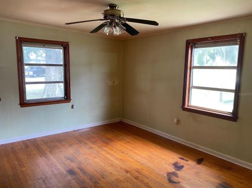 514 Sinclair Ave, Tavares FL  32778-2619 exterior