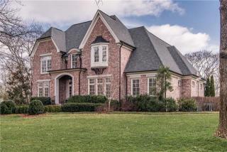 1110 Nichol Ln, Nashville, TN 37205-4418