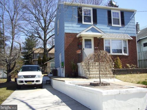 1622 Lexington Ave, Camden, NJ 08110-2804