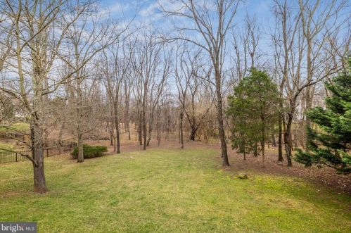 19058 Boyer Fields Pl, Leesburg VA 20176-1643 exterior