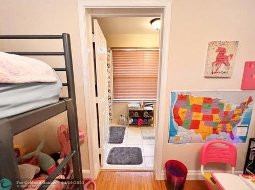 2937 179 Ave, Hollywood FL 33029-1602 exterior