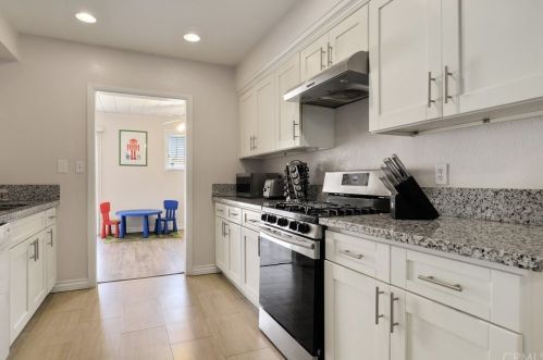 1401 Villa St, Riverside CA 92507-1332 exterior