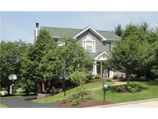 1033 Lakemont Dr, Bridgeville, PA 15017-1264