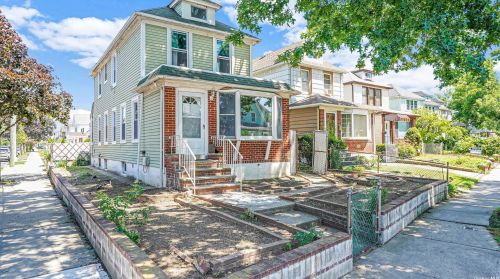 257-01 Williston Ave, Floral Park NY  11001-1060 exterior