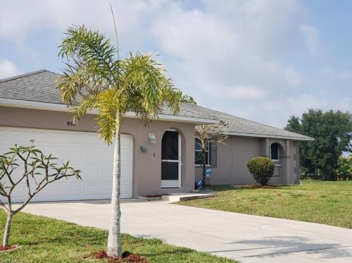 836 37th St, Cape Coral, FL 33914-7927