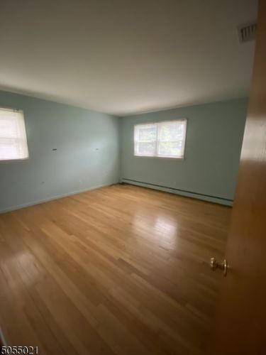 5 Linden Dr, Sparta NJ  07871-3723 exterior