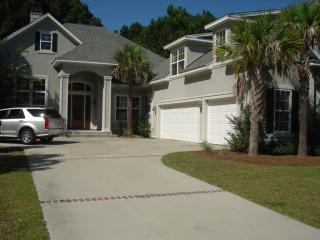 31 Victory Point Dr, Bluffton SC  29910-6128 exterior