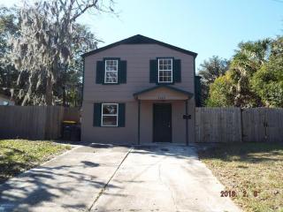 5620 Telfair St, Jacksonville, FL 32208-5440