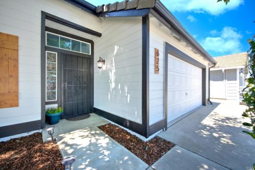 625 Evans Rd, Liberty Farms CA  95620-4272 exterior
