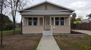 1017 Brown St, Hanford, CA 93230-3720