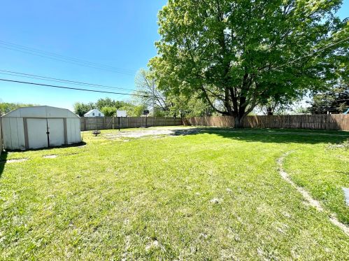 1023 Washington Ave, Washington Court House OH  43160-2057 exterior