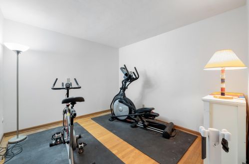 13328 Lakewood Dr, Thiensville WI  53097-2409 exterior