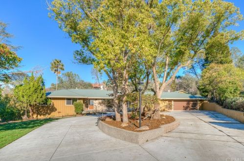 15 Woodcrest Dr, Oroville CA  95966-5518 exterior