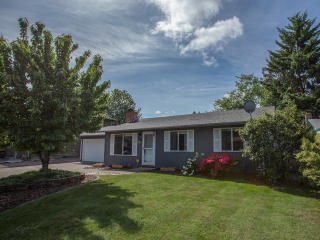 1264 Kathryn St, Beaverton, OR 97124-1746