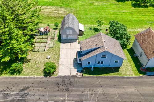 7278 Luxemburg Ln, Random Lake WI  53075-1504 exterior