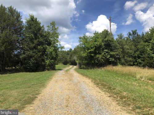 2252 New Bridge Rd, Mineral VA  23117-4821 exterior