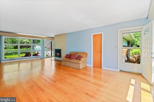 4440 Province Line Rd, Princeton NJ 08540-4368 exterior