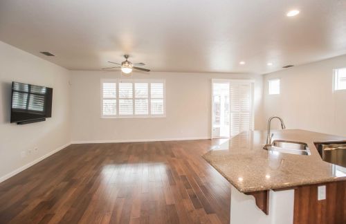 9950 Kennet Way, Elk Grove CA  95757-5118 exterior